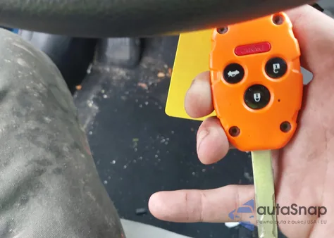 2013 Honda Civic Lx z USA, uszkodzony, nr VIN 2HGFB2F58DH586176